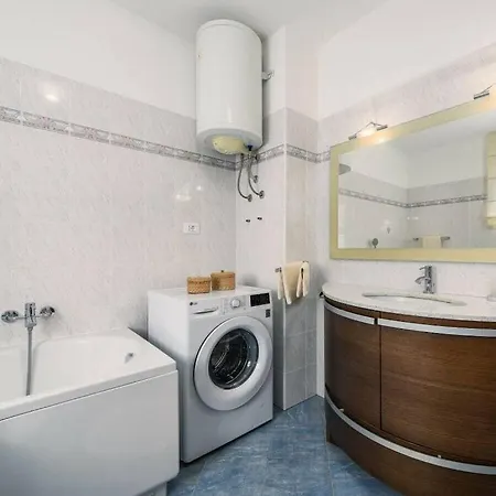 1 Bedroom *